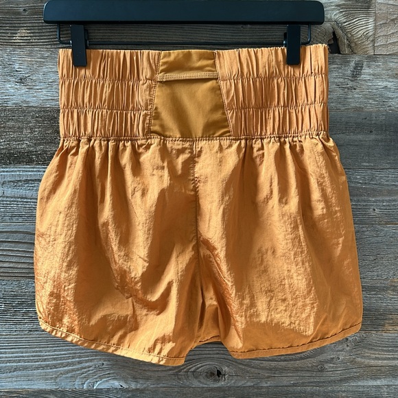 Free People The Way Home Shorts in Varsity Gold Size Medium - Picture 6 of 8